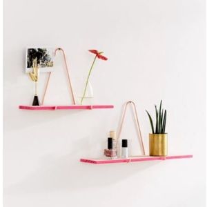 Hanging shelves
